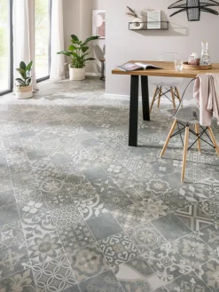 Almeria|Kibek New