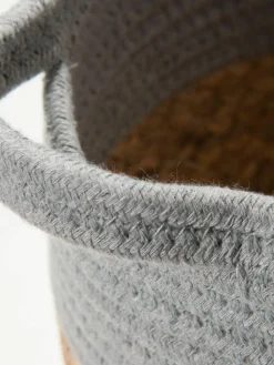 Bandra|Kibek Outlet