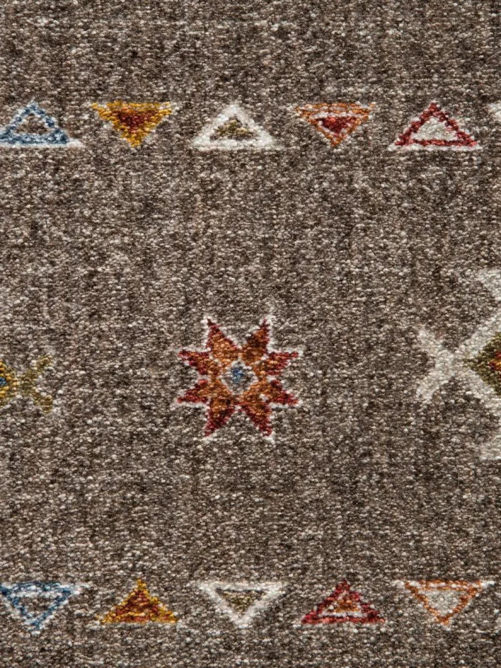 Khandra|Kibek Discount
